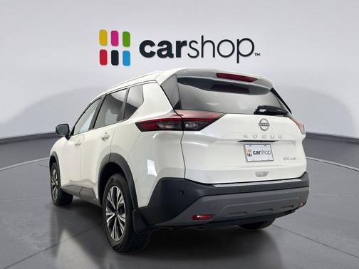 Pearl White Tricoat 2023 Nissan Rogue SV