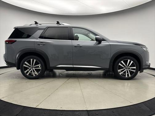 2023 Nissan Pathfinder Platinum 4WD