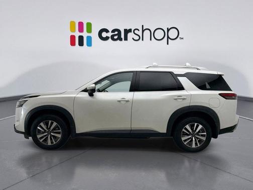 2024 Nissan Pathfinder SL 4WD