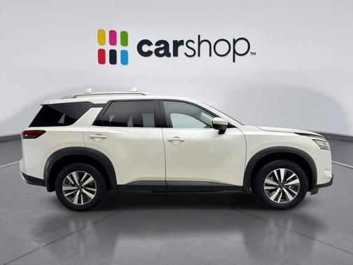 2024 Nissan Pathfinder SL 4WD