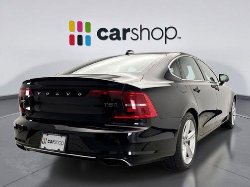 2018 Volvo S90 T5 Momentum