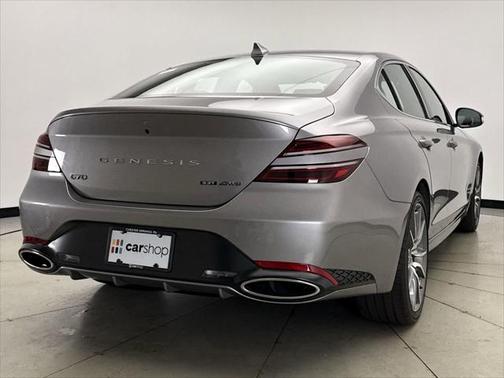 2022 Genesis G70 3.3T AWD