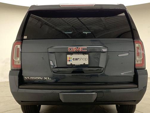 Dark Sky Metallic 2019 GMC Yukon XL SLT