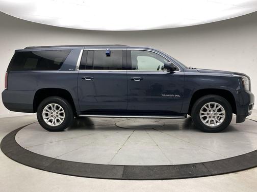 Dark Sky Metallic 2019 GMC Yukon XL SLT