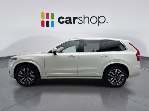 2022 Volvo XC90 T5 Momentum