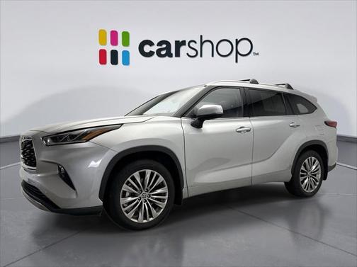 2022 Toyota Highlander Hybrid Platinum