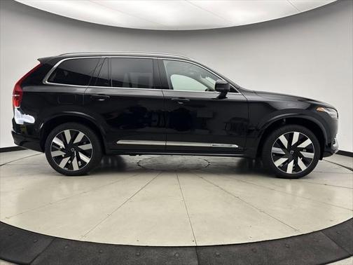 2024 Volvo XC90 Recharge Plug-In Hybrid T8 Ultimate 6-Seater