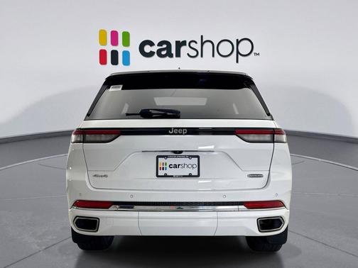 Bright White Clearcoat 2023 Jeep Grand Cherokee Overland
