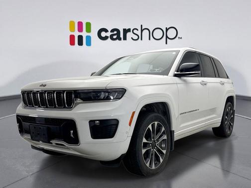 Bright White Clearcoat 2023 Jeep Grand Cherokee Overland