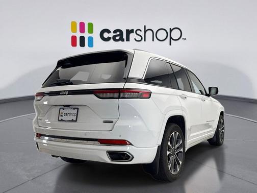 Bright White Clearcoat 2023 Jeep Grand Cherokee Overland