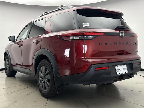 2022 Nissan Pathfinder SV 4WD
