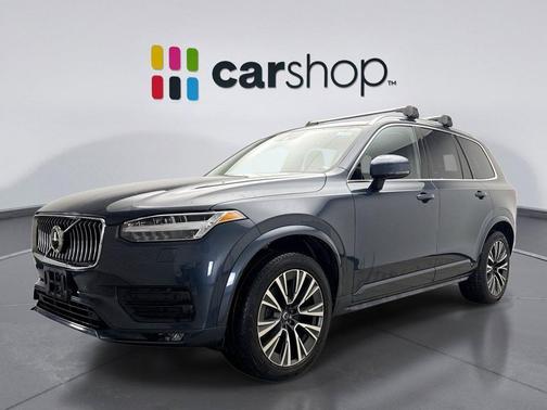 2022 Volvo XC90 T5 Momentum