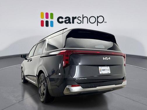 2025 Kia Carnival SX