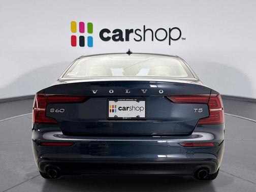 2020 Volvo S60 T5 Momentum