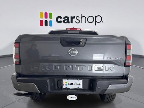 Gun Metallic 2023 Nissan Frontier SV