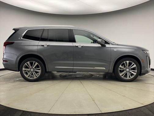 2022 Cadillac XT6 Premium Luxury AWD
