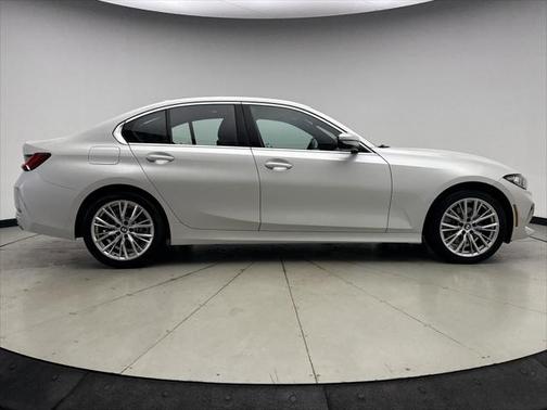 2024 BMW 330 i xDrive