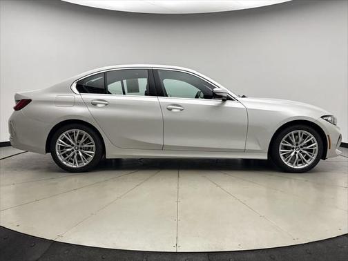 2024 BMW 330 i xDrive