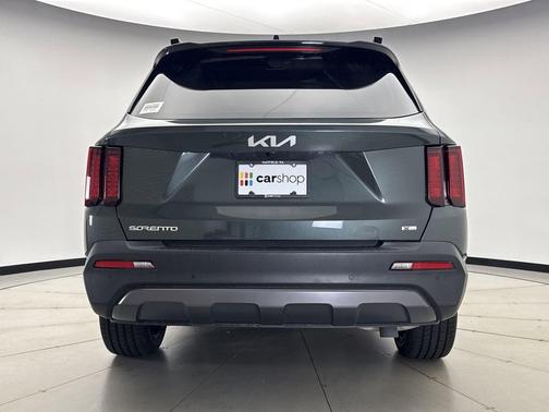 2023 Kia Sorento EX