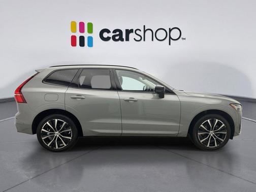 Vapour Gray 2025 Volvo XC60 B5 Plus