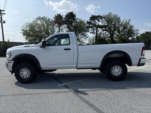 2023 RAM 2500 Tradesman Regular Cab 4x4 8' Box