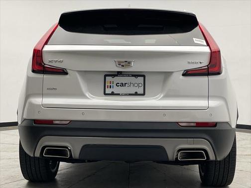 2022 Cadillac XT4 Premium Luxury