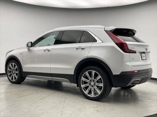 2022 Cadillac XT4 Premium Luxury