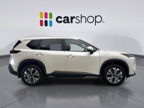 Pearl White Tricoat 2023 Nissan Rogue SV
