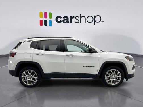 2022 Jeep Compass Latitude Lux