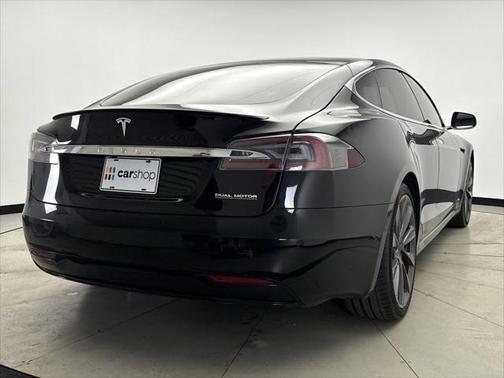 2020 Tesla Model S Performance