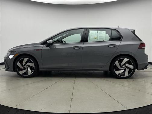 2022 Volkswagen Golf GTI 2.0T SE DSG