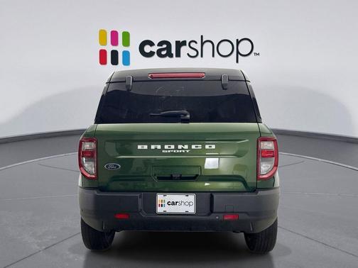 ERUPTION GREEN METALLIC 2024 Ford Bronco Sport Outer Banks