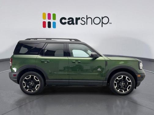 ERUPTION GREEN METALLIC 2024 Ford Bronco Sport Outer Banks