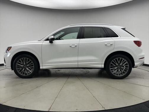 2022 Audi Q3 40 Premium