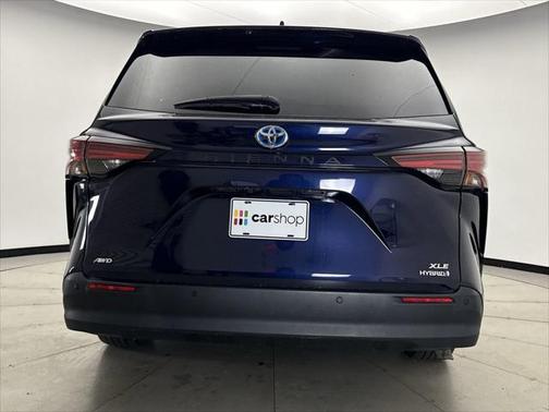 2022 Toyota Sienna XLE 7 Passenger