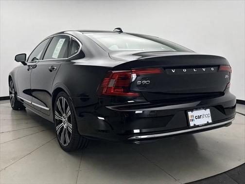 2022 Volvo S90 B6 Inscription