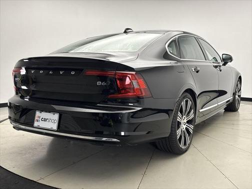 2022 Volvo S90 B6 Inscription