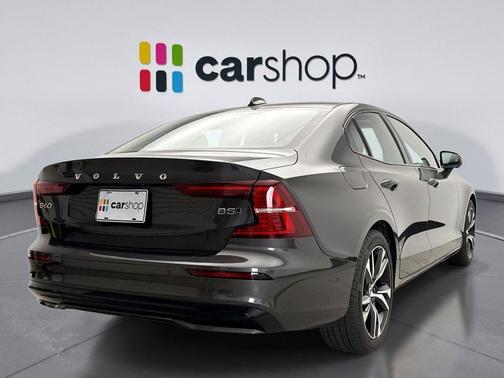 2025 Volvo S60 B5 Plus