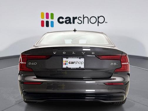 2025 Volvo S60 B5 Plus