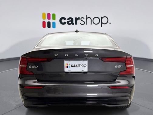 2025 Volvo S60 B5 Plus