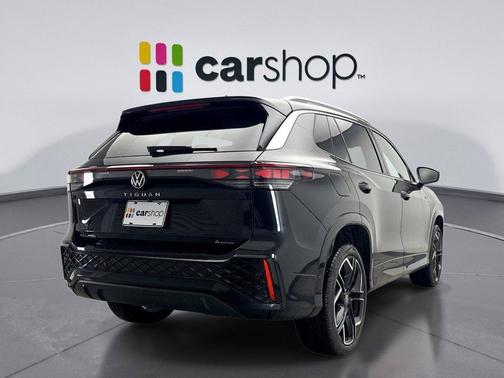 2026 Volkswagen Tiguan 2.0T SEL R-Line 4MOTION