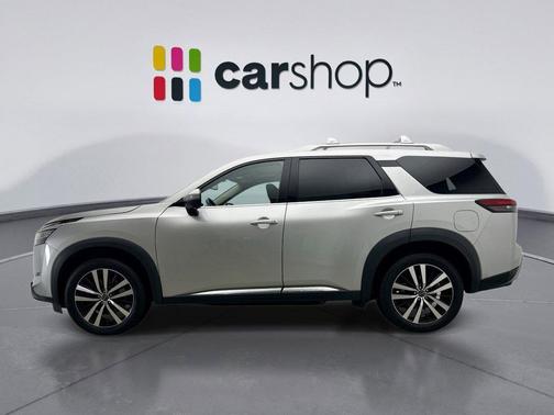Brilliant Silver Metallic 2023 Nissan Pathfinder Platinum 4WD