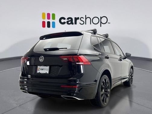 Deep Black Pearl 2020 Volkswagen Tiguan 2.0T SE R-Line Black 4MOTION