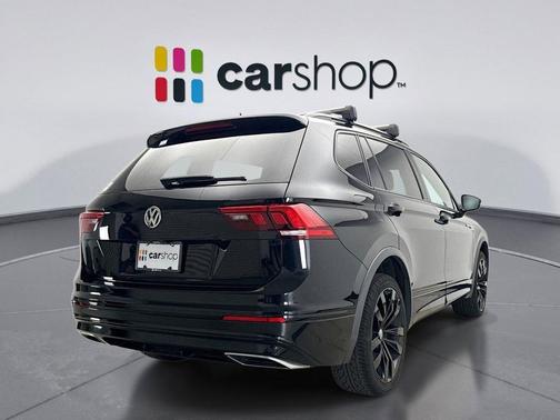 Deep Black Pearl 2020 Volkswagen Tiguan 2.0T SE R-Line Black 4MOTION