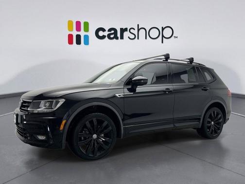 Deep Black Pearl 2020 Volkswagen Tiguan 2.0T SE R-Line Black 4MOTION