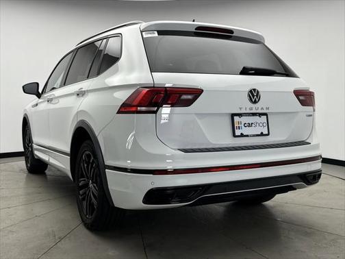 2022 Volkswagen Tiguan 2.0T SE R-Line Black 4MOTION