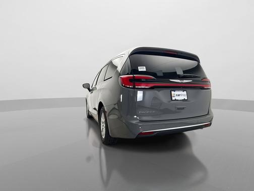 Ceramic Gray Clearcoat 2023 Chrysler Pacifica Touring L