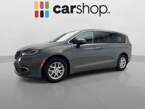 Ceramic Gray Clearcoat 2023 Chrysler Pacifica Touring L