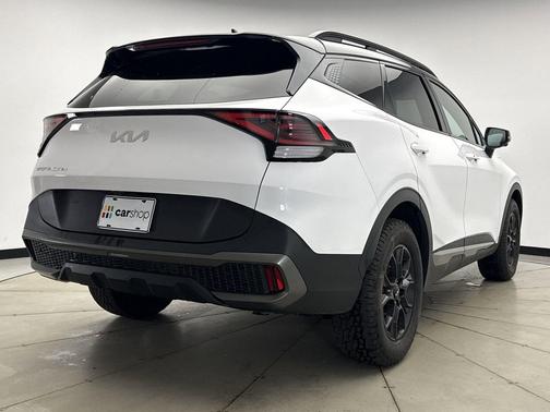 Glacier White Pearl/Ebony Black Roof 2024 Kia Sportage S