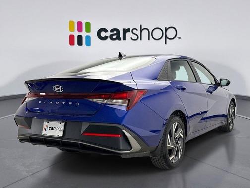 2025 Hyundai ELANTRA Sport